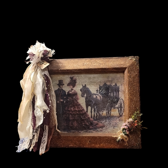 Vintage-Inspired Framed Art - Picture 4 of 6